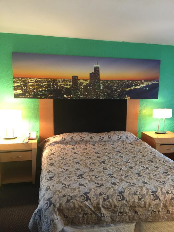 Fiesta Motel Pontiac ภายนอก รูปภาพ