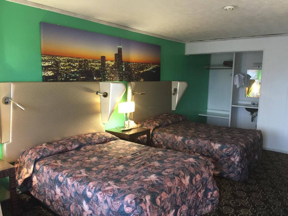 Fiesta Motel Pontiac ภายนอก รูปภาพ